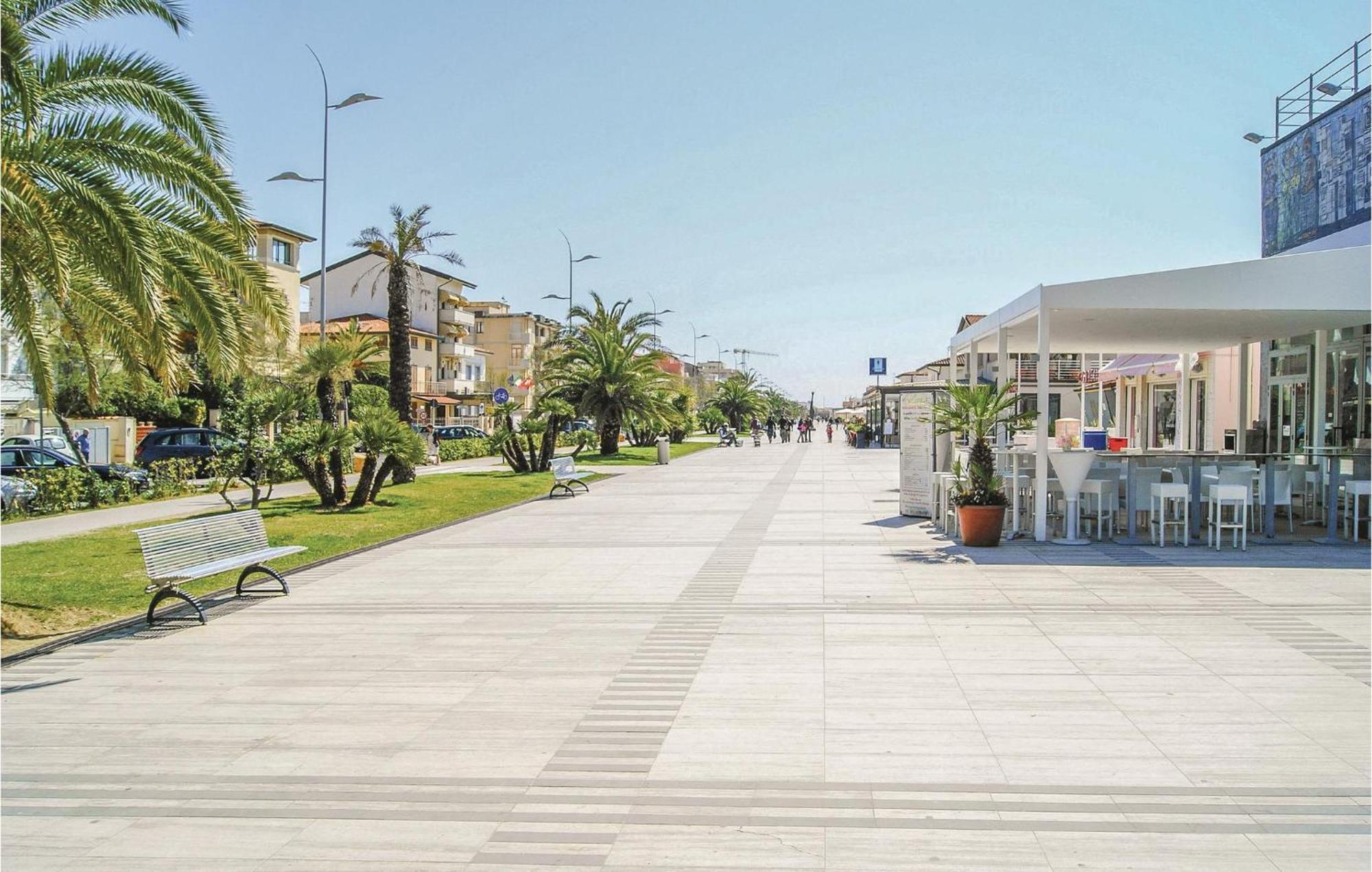 Sul Mare Apartment Camaiore Bagian luar foto